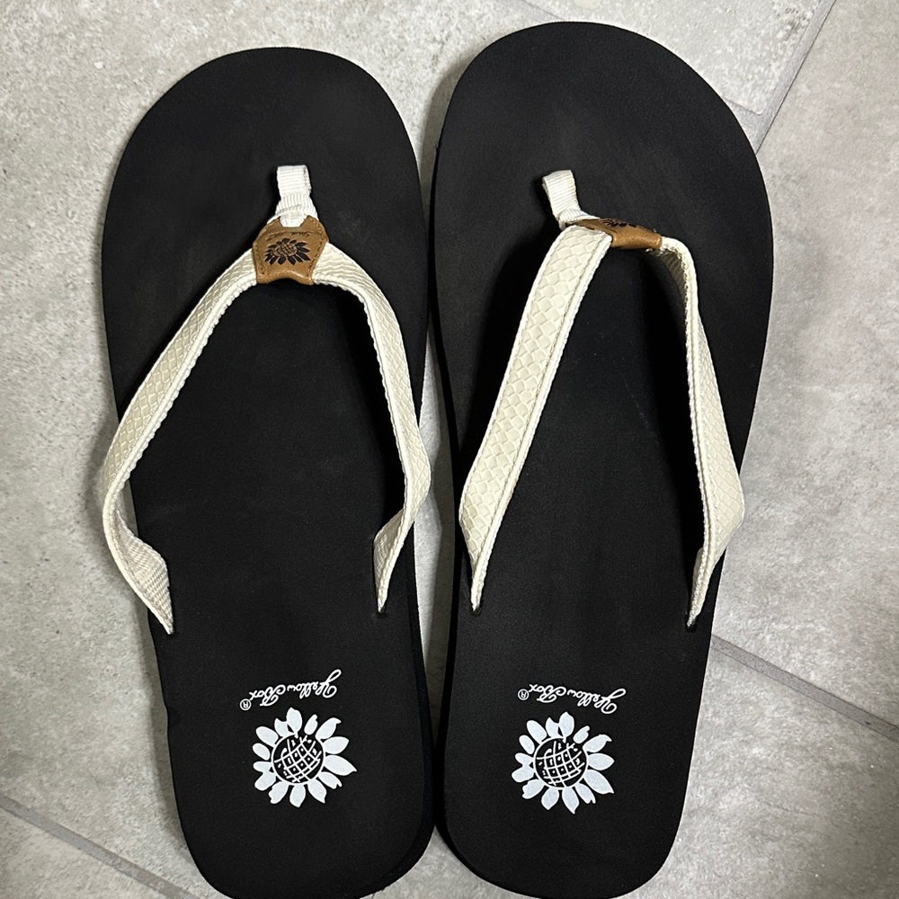 Yellow Box Black and Cream Sandals